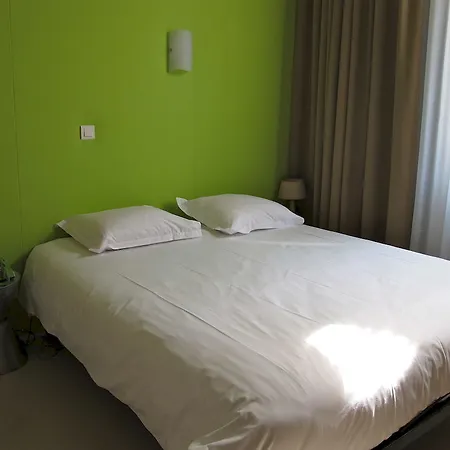 ホテル Alnea カンヌ